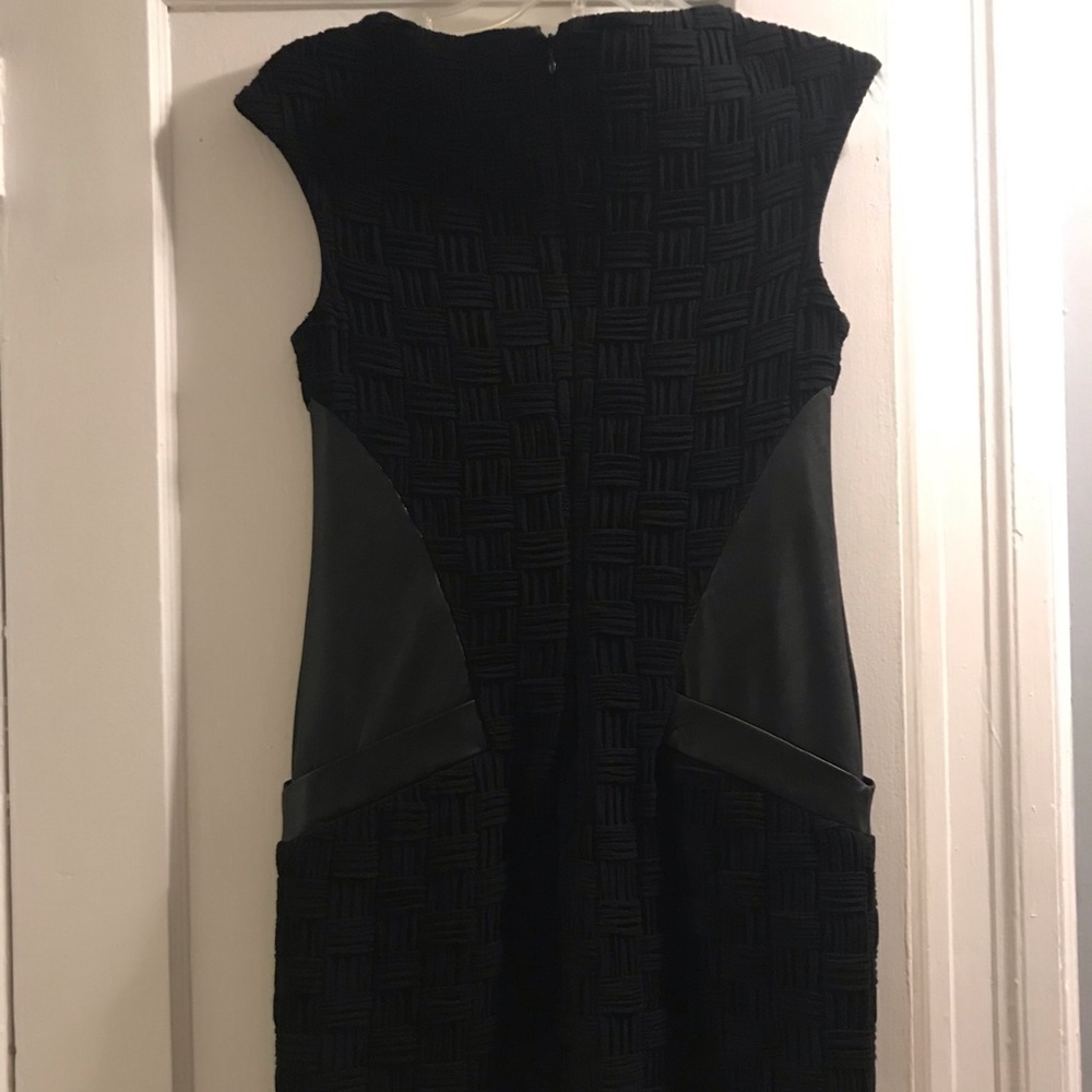 4x HPπ Ali Ro LBD Black Leather Trim Dress - Picture 4 of 8